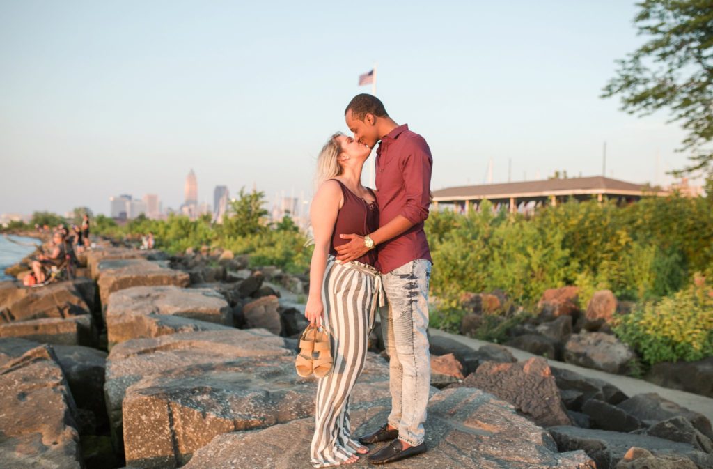 downtown-cleveland-urban-engagement-session-allison-ewing-photography-18